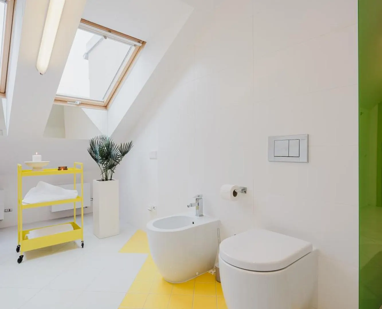 Prague Days - 3Bdr Attic Loft-Style Apt - Fireplace - City Center 0*,